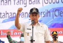 Plt Walkot Deklarasi Komitmen Bersama: Anti Korupsi Di Kecamatan Rawa Lumbu,