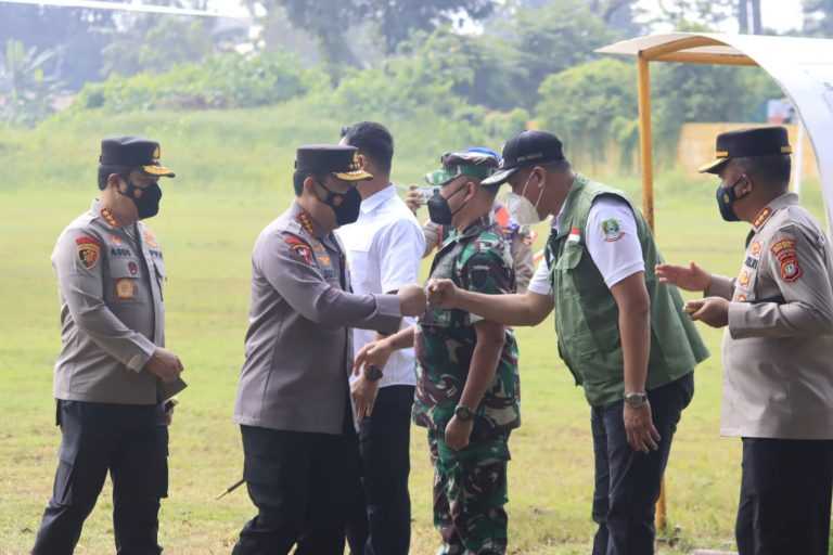 Plt. Wali Kota Bekasi Tri Adhianto Sambut Kapolri Sidak Produsen Minyak Goreng