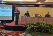 Pengusaha Itu Berani Tanding Bukan Bersanding