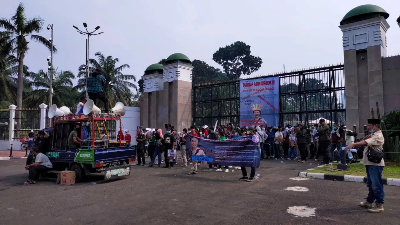 Jari Indonesia Minta Ratu Koridor Batubara Ditangkap