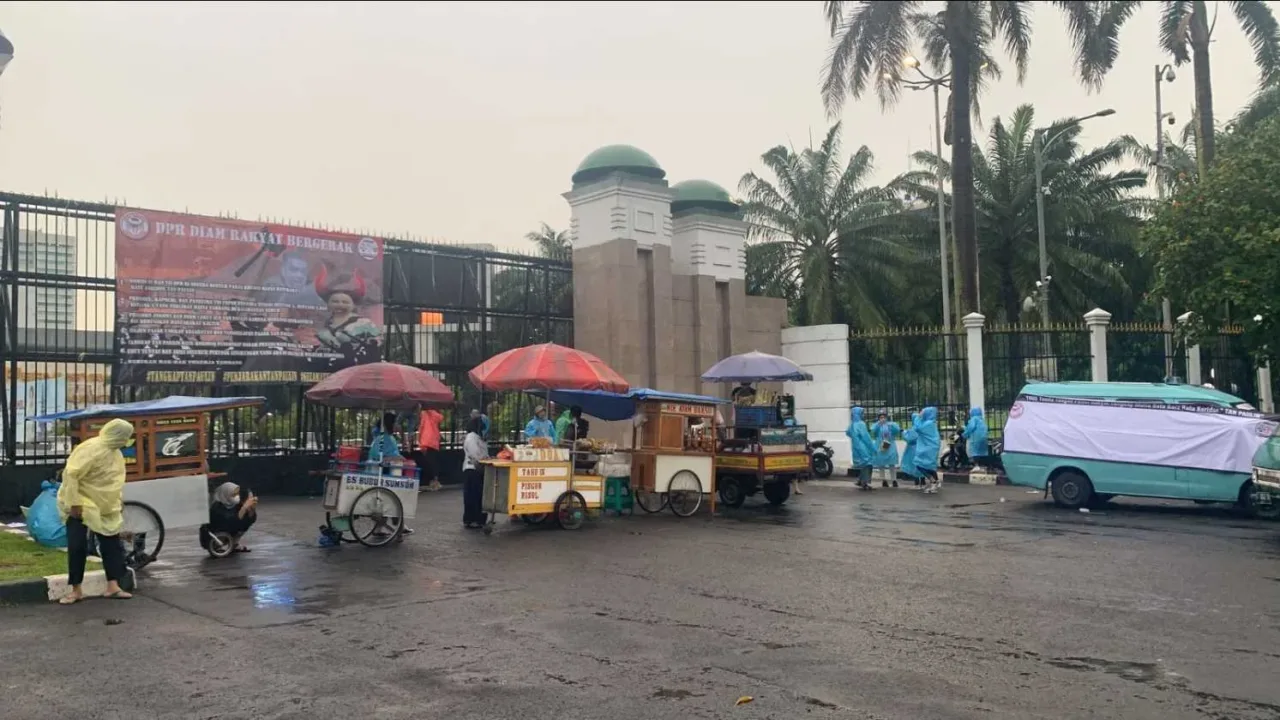 KACAU…Aktivis dan Mahasiswa Terus Aksi Desak Ratu Koridor Ditangkap