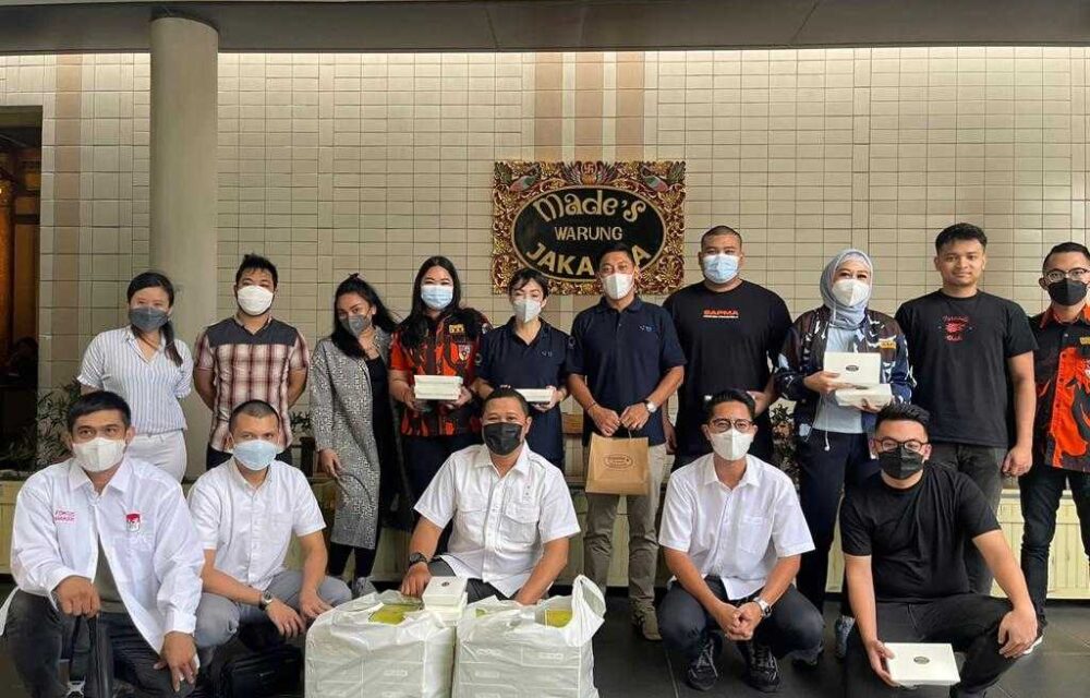 Warung Made, Fokusmaker, Sapma Pp Dan Aroem Alzier Dki Berbagi Ribuan Ta’jil Serta Sembako