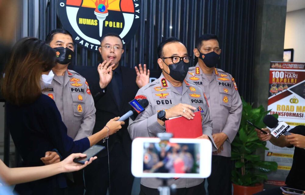Kapolri Tinjau Arus Mudik Naik Heli, Tol Jakarta-Cikampek Lancar