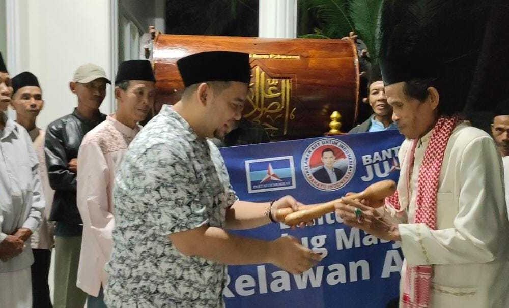 Semarakan Idul Fitri, Relawan Ahy Berikan Bantuan Bedug Untuk Masjid Di Banten