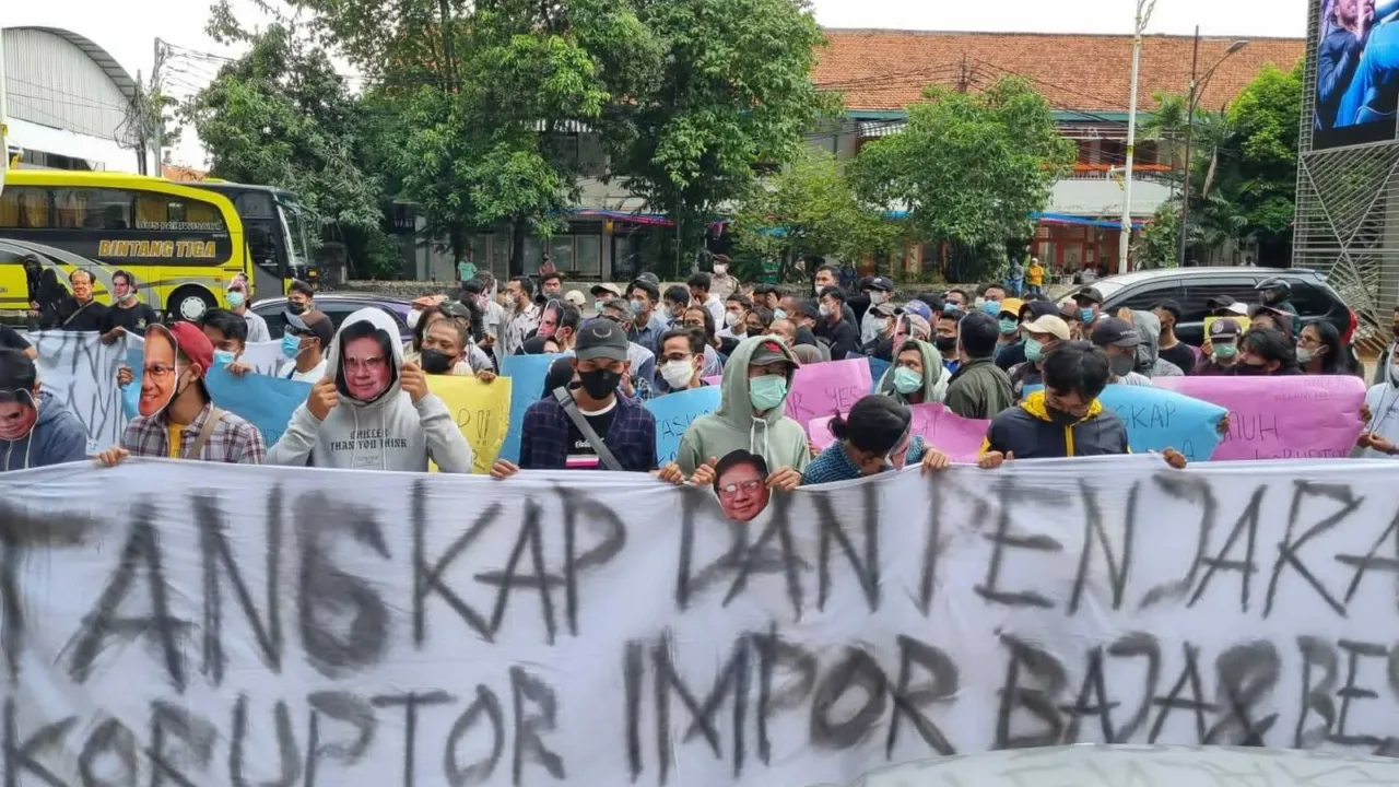 SEGERA…Kejaksaan Agung Didesak Selesaikan Kasus Dugaan Korupsi Besi dan Impor Baja