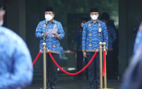 Sekjen Kemendagri Pimpin Upacara Peringatan Harkitnas ke-114 di Lingkungan Kemendagri
