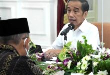 Manfaatkan Stok Vaksin, Presiden Minta Vaksinasi Penguat Digencarkan