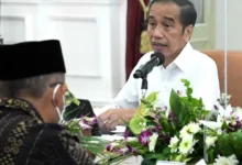 Manfaatkan Stok Vaksin, Presiden Minta Vaksinasi Penguat Digencarkan