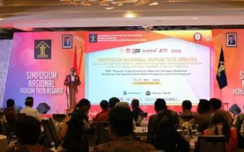 Menko Polhukam Minta Ahli Hukum Tata Negara Tidak Terjebak Pandangan Politik yang Memihak