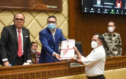 DPR, DPD, dan Pemerintah Sepakat RUU Tentang 5 Provinsi Menjadi RUU Inisiatif DPR RI