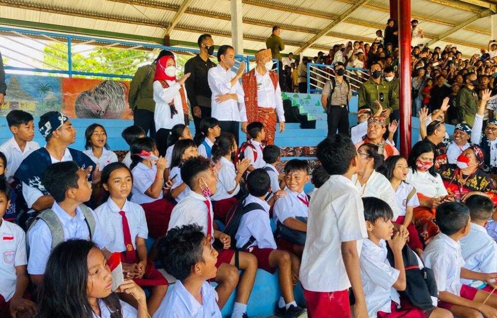 Saat Presiden Menonton Pacuan Kuda