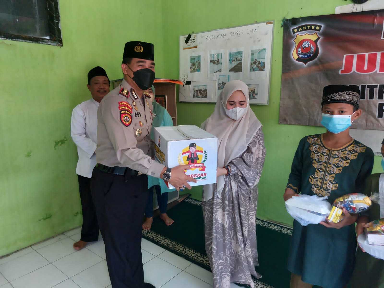 Gelar Jumat Barokah, Ditpamobvit Polda Banten Kunjungi Yayasan Panti Asuhan Nurul Islam