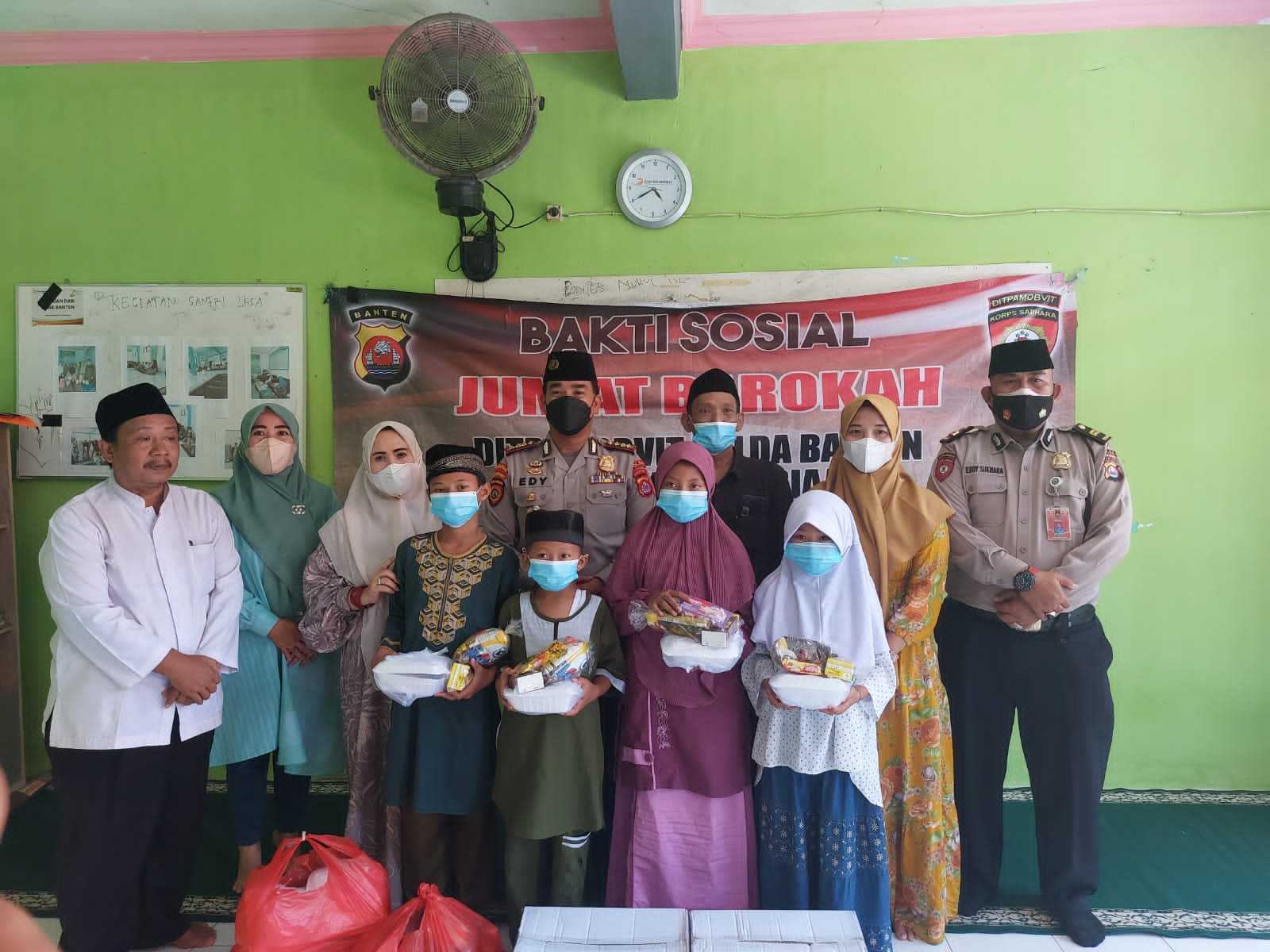 Gelar Jumat Barokah, Ditpamobvit Polda Banten Kunjungi Yayasan Panti Asuhan Nurul Islam