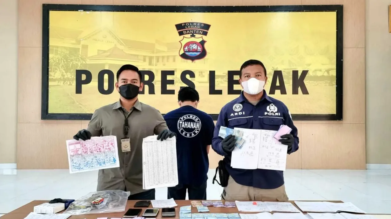 GITU DONG…Polres Lebak Tangkap Pelaku Judi Togel