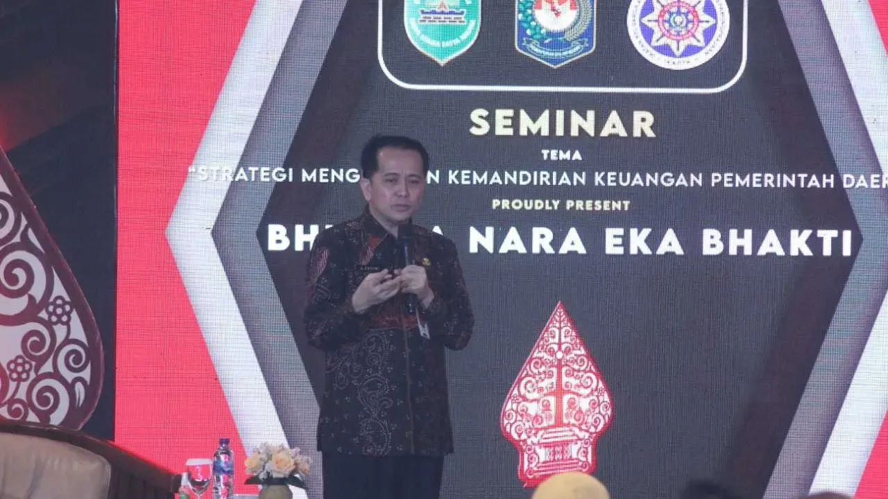 Dirjen Bina Keuda Sampaikan Strategi Penguatan Kemandirian Fiskal Daerah