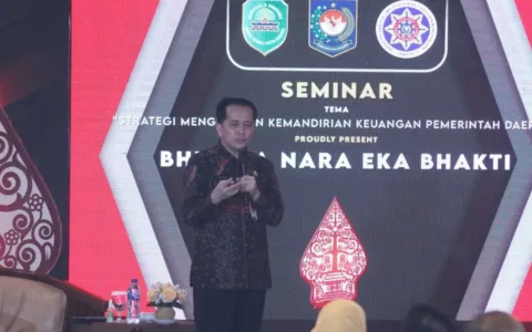 Dirjen Bina Keuda Sampaikan Strategi Penguatan Kemandirian Fiskal Daerah