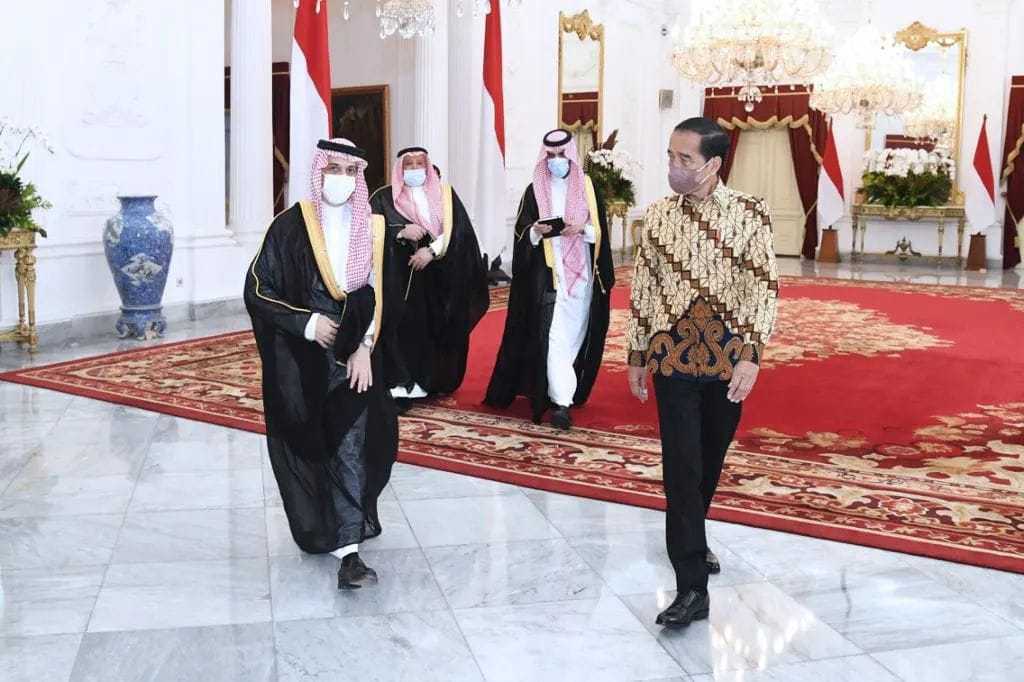 Presiden Jokowi Terima Kunjungan Menlu Arab Saudi, Bahas Soal Haji