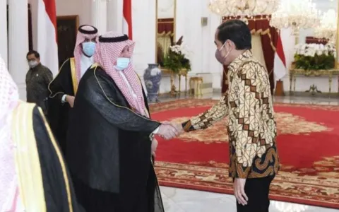 Presiden Jokowi Terima Kunjungan Menlu Arab Saudi, Bahas Soal Haji