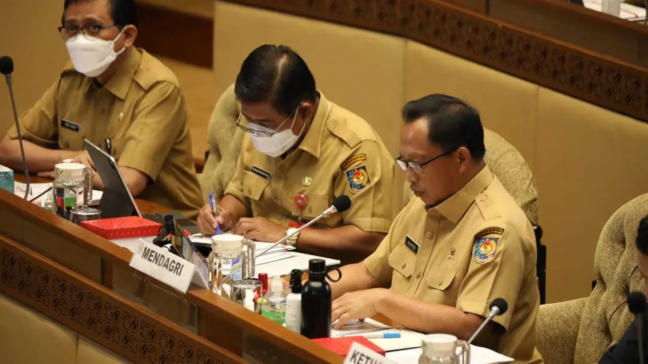 Raker Komisi II, Mendagri Beberkan Arah Kebijakan RKP 2023