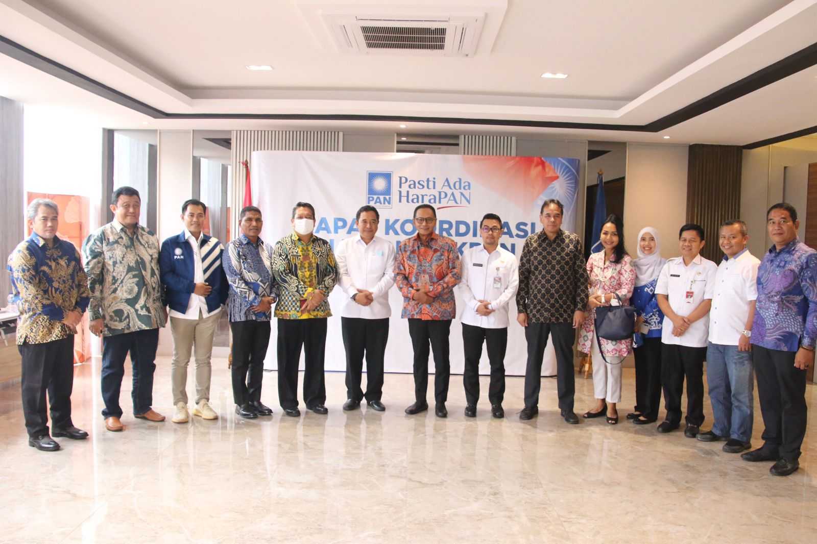 Kemendagri Lakukan Penandatanganan Berita Acara Serah Terima Penyaluran Bantuan Keuangan Partai Politik 2 Kemendagri Lakukan Penandatanganan Berita Acara Serah Terima Penyaluran Bantuan Keuangan Partai Politik