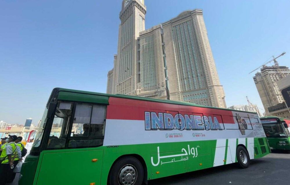 Bus Shalawat Dan Petugas Siap Layani Jemaah Di Makkah