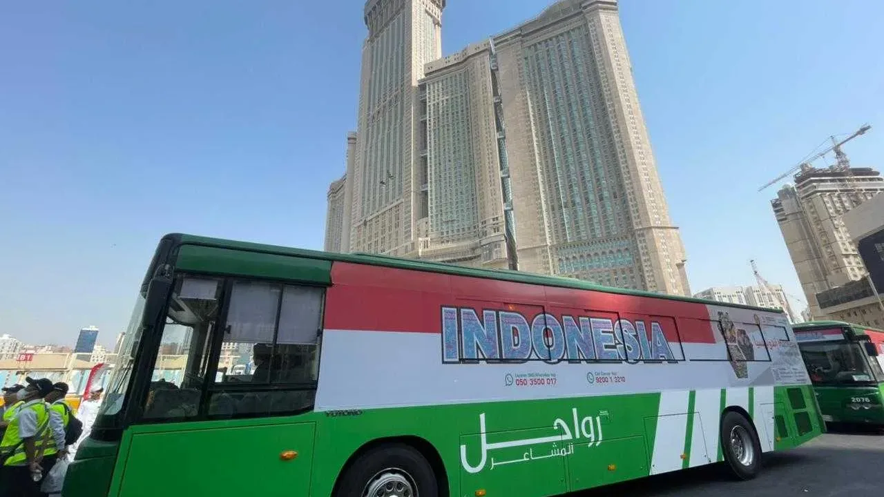 Bus Shalawat dan Petugas Siap Layani Jemaah di Makkah