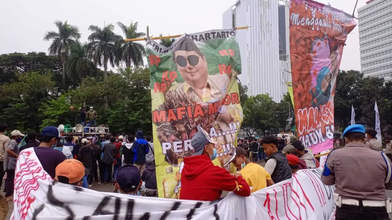HARUS Di SIKAT…Presiden Didesak Ganti Menteri Bermasalah