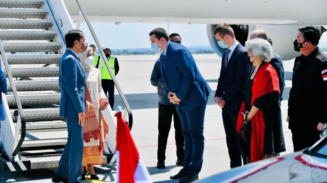 Presiden Jokowi tiba di Rzeszow, Polandia