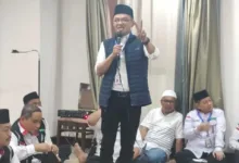 Motivasi PPHI di Mekkah, Kiai Maman: Pelayanan Harus Membahagiakan Jamaah Haji