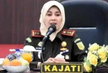 Budayawan Pasang Badan Bela Kejati Jawa Timur Bantai Jaksa Nakal