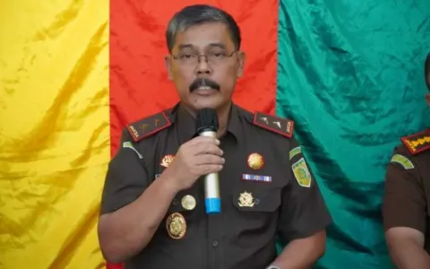 Kajati Kepri Harapkan LKPBH Eduksi Masyarakat Tentang Hukum