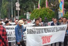 Pt Bajamarga Kharisma Utama Diduga Bermasalah, Massa Aksi Demo Di Walikota Jakut