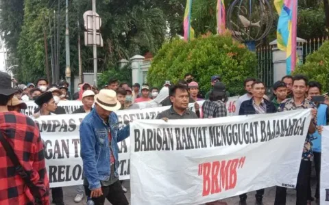PT Bajamarga Kharisma Utama Diduga Bermasalah, Massa Aksi Demo di Walikota Jakut