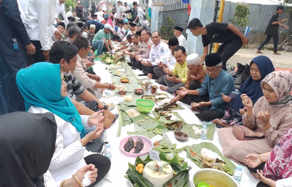 Ribuan Warga Sambut Tb Haerul Jaman Di Acara Magailan