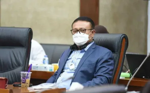 PARAH…Gubernur Koster Dinilai Tak Becus Urus Bandara