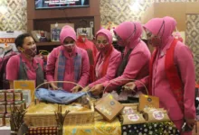 Ketua Bhayangkari Banten Ikuti Bazar Kreasi Nusantara
