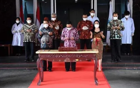 Sekretariat Presiden Kembalikan Teks Proklamasi Tulisan Tangan Bung Karno ke ANRI