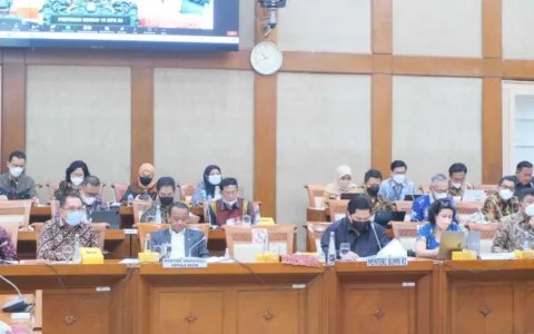 Komisi VI Dorong Pemerintah Tingkatkan Produksi Minyak
