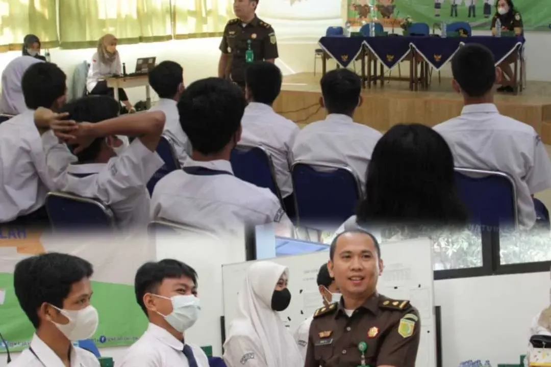 GENJOT TERUS…Kejati DKI Sosialisasi Hukum di SMPN 182 Jakarta
