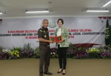 Reda Martovani Bicara Hukum Bersama Kejati Belanda