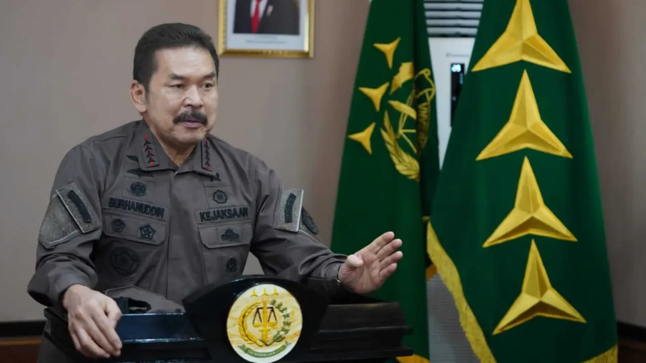 NGERIH…Jaksa Agung Terima Special Achievement IAP