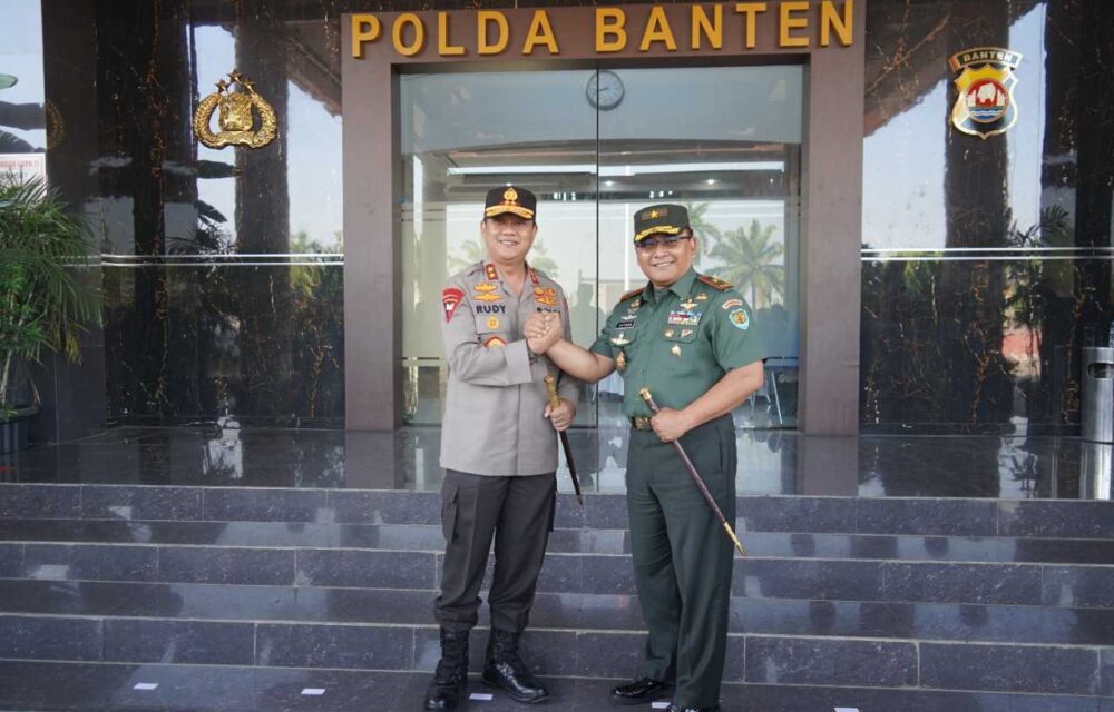 Kapolda Banten Berikan Bantuan Rumah Tanpa Dp Ke Tni Dan Polri
