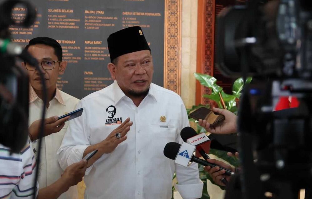 Badan Kehormatan Dilema, La Nyalla Mattaliti: Pecat Fadel
