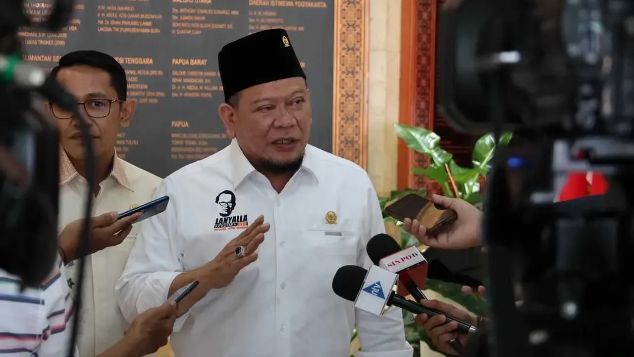 Badan Kehormatan Dilema, La Nyalla Mattaliti: Pecat Fadel