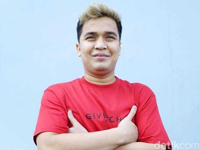 Robby Shine Laporkan Billy Syahputra Ke Polisi