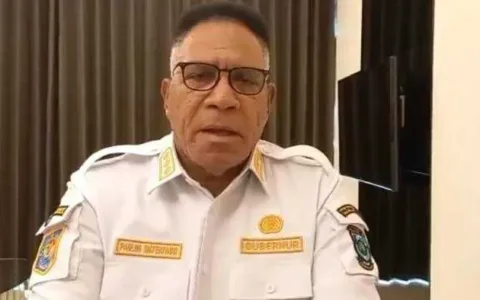 Wah Gawat. Paulus Waterpauw Somasi Pengacara Lukas Enembe