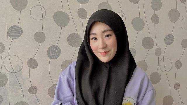 Bener Gak Sih ...! Larissa Chou Diisukan Dekat Dengan Rio Haryanto