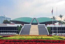 Hajar Terus ..! Anggota Dpr Ri Serang Menteri Nadiem Makarim