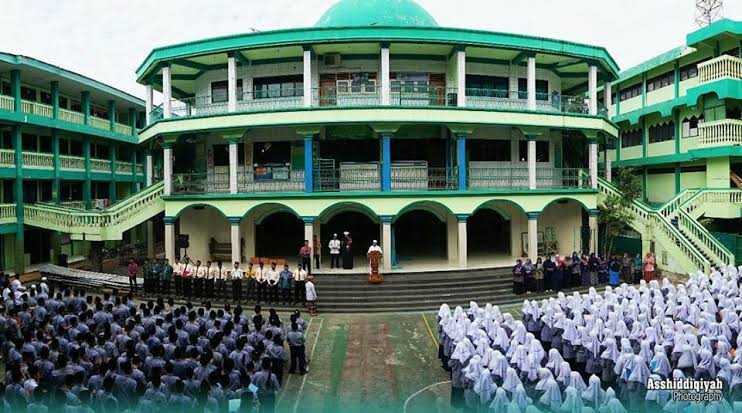 Tega...!Tak Mampu Bayar Spp, Pesantren Asshiddiqiyah Pulangkan Anak Ke Orang Tua