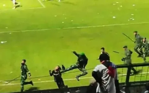 Tragedi Kanjuruhan, Kornas Jokowi Desak Presiden Bentuk Tik Gabungan Pencari Fakta